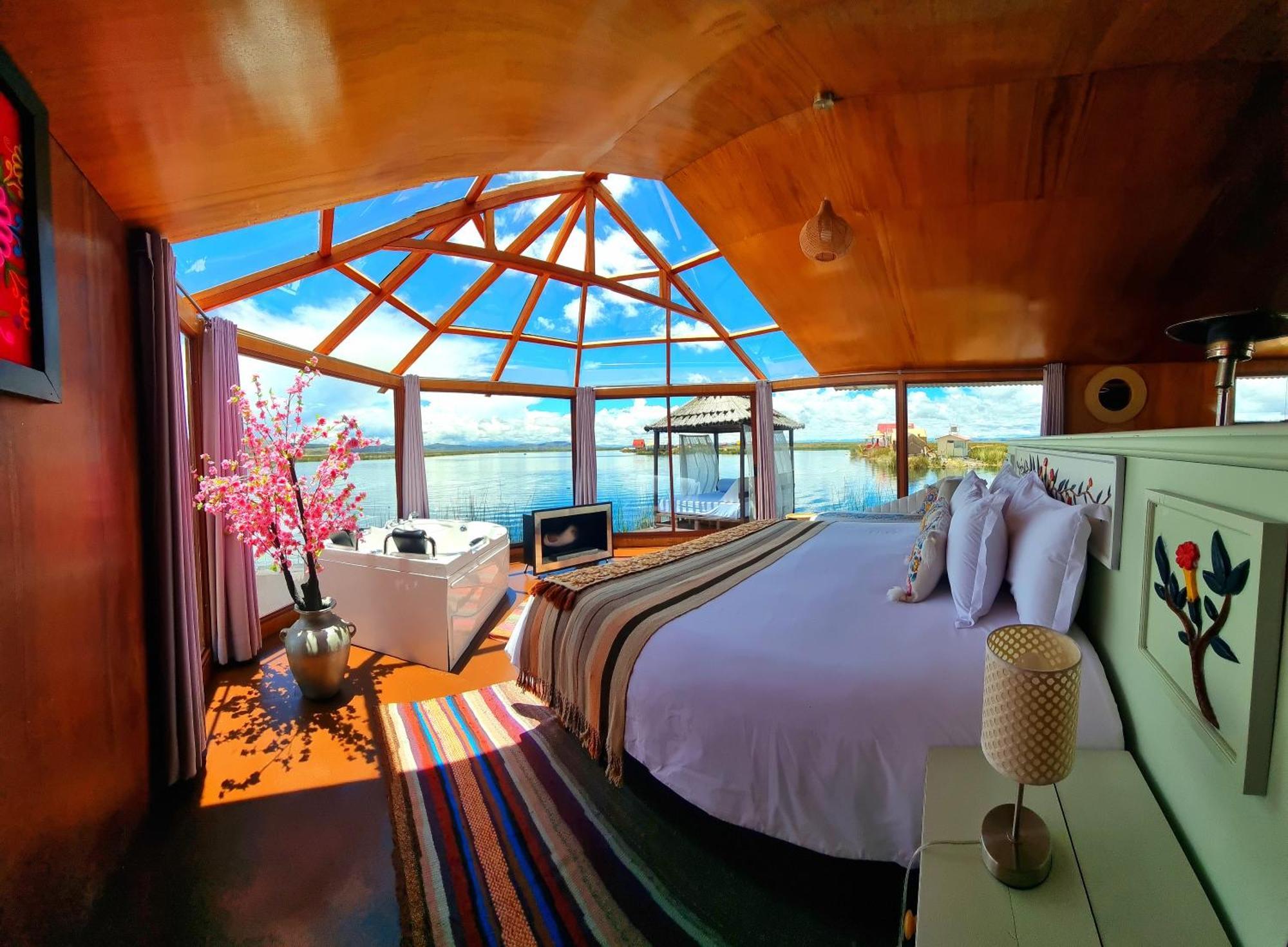 Uros Kay Pacha Lodge Puno Rom bilde